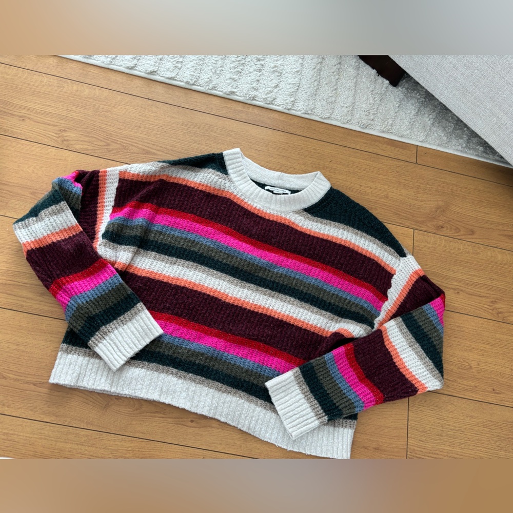 American Eagle Stripes Sweater